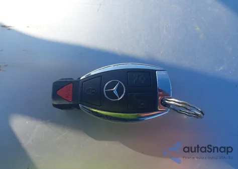 2012 Mercedes-Benz Glk 350 4Matic z USA, uszkodzony, nr VIN WDCGG8HB2CF786331